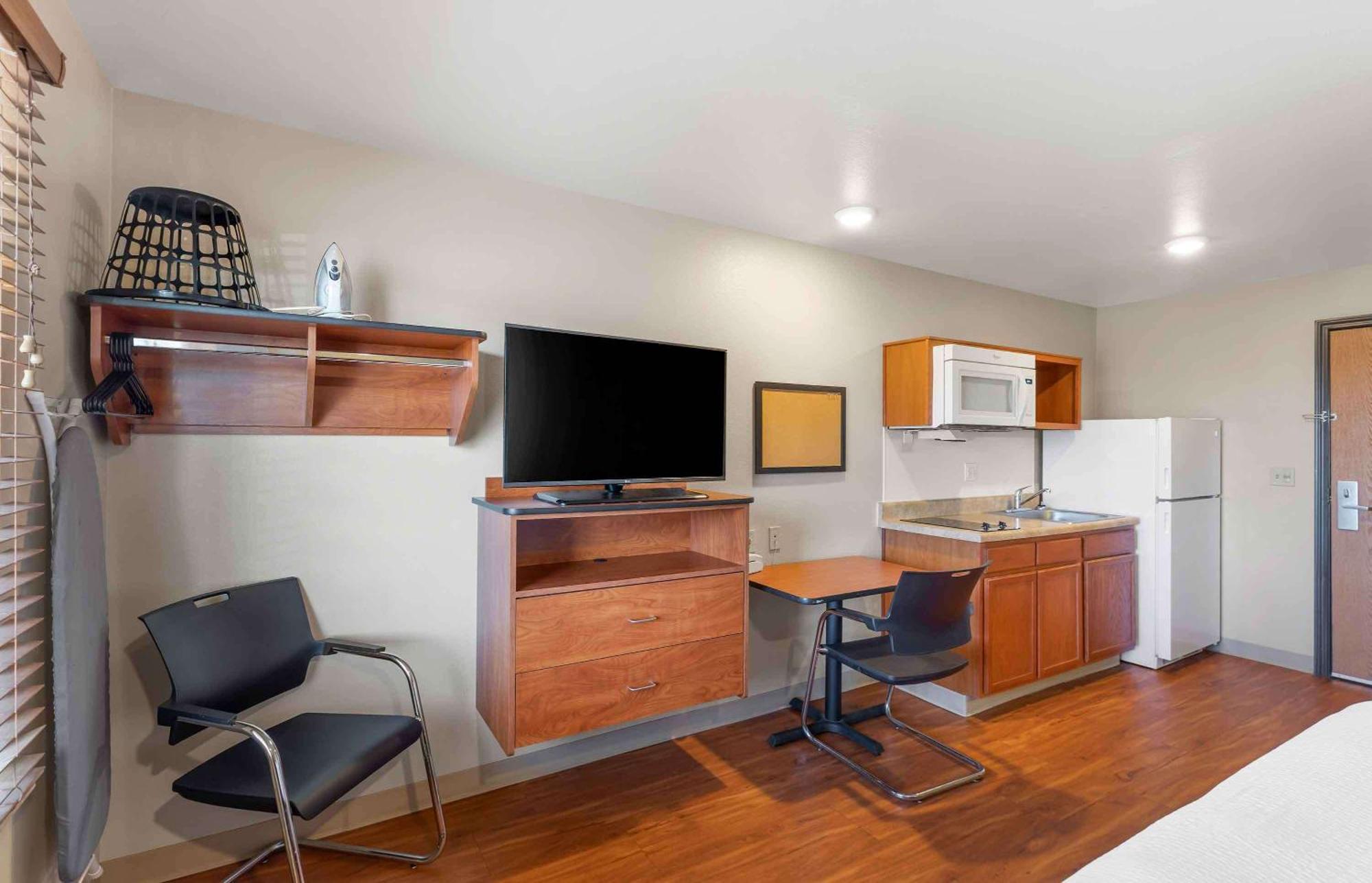 Extended Stay America Suites - Denver - Airport Aurora Exterior photo
